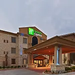Holiday Inn Express & Suites Oklahoma City Nw - Quail Springs By Ihg