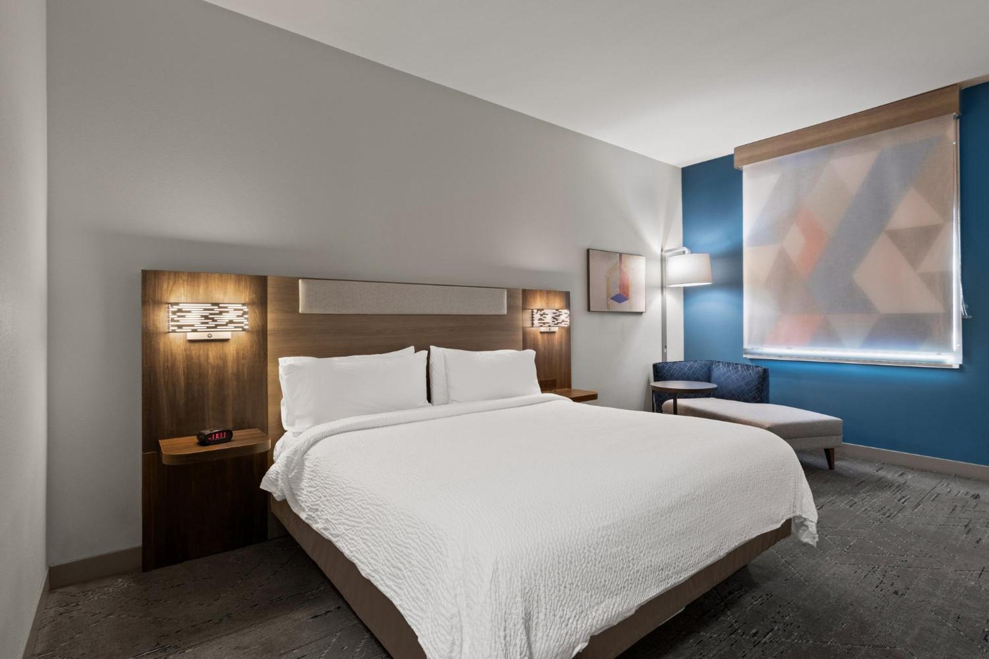Express & Nw - Quail Springs By Ihg Hotel 3*