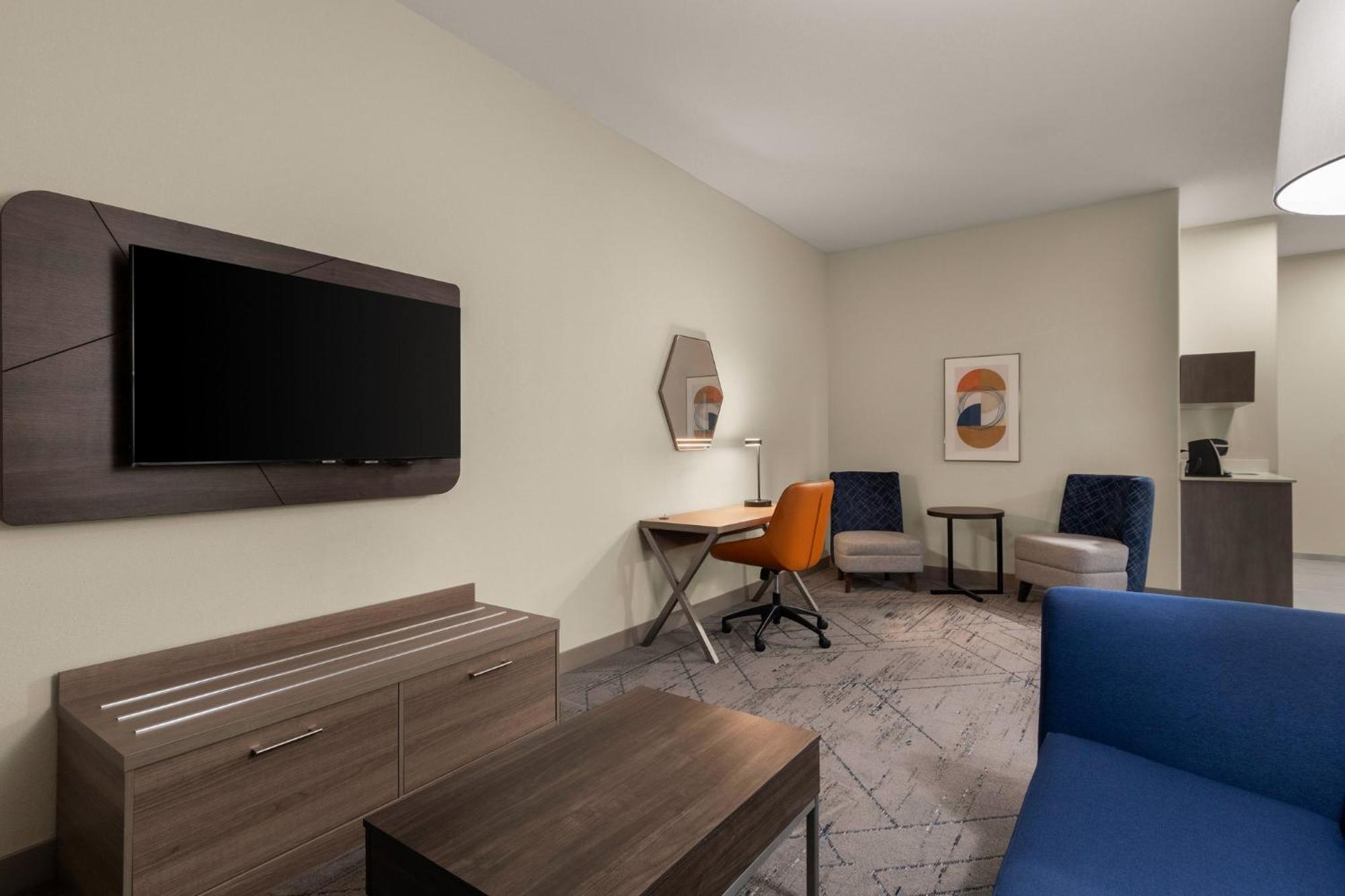 Express & Nw - Quail Springs By Ihg Hotel