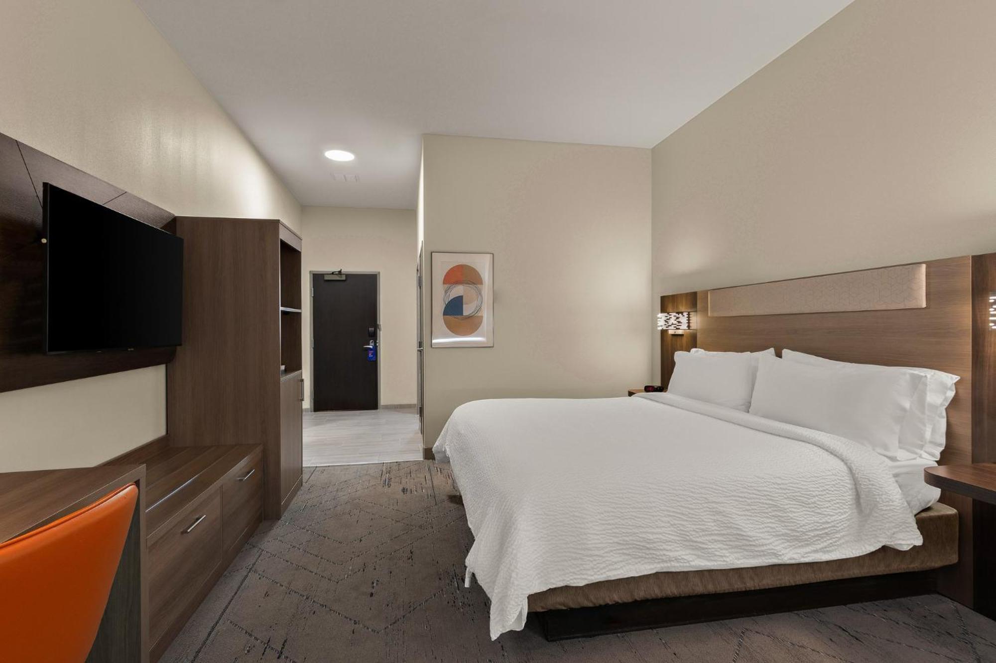 Express & Nw - Quail Springs By Ihg 3*