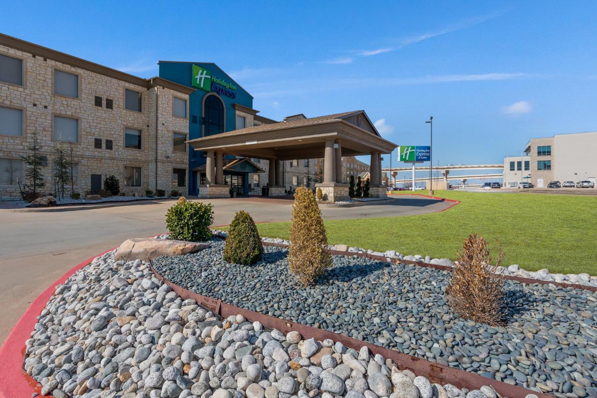 Express & Nw - Quail Springs By Ihg Hotel 3*
