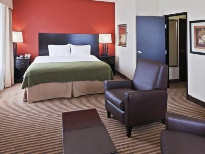 Express & Nw - Quail Springs By Ihg 3*
