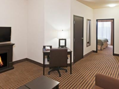Express & Nw - Quail Springs By Ihg 3*