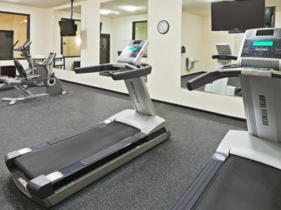 Express & Nw - Quail Springs By Ihg Hotel 3*